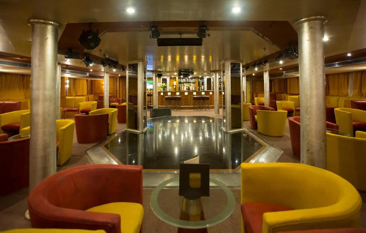 Ms Lady Mary Nile Cruise  Luxor